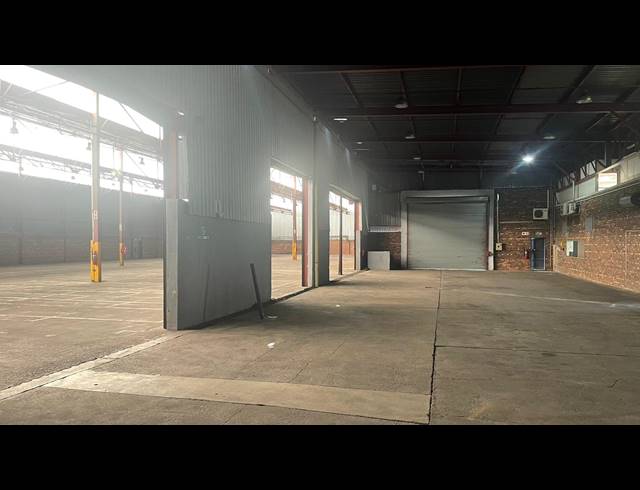 3,568M² WAREHOUSE TO LET IN PRETORIA INDUSTRIAL